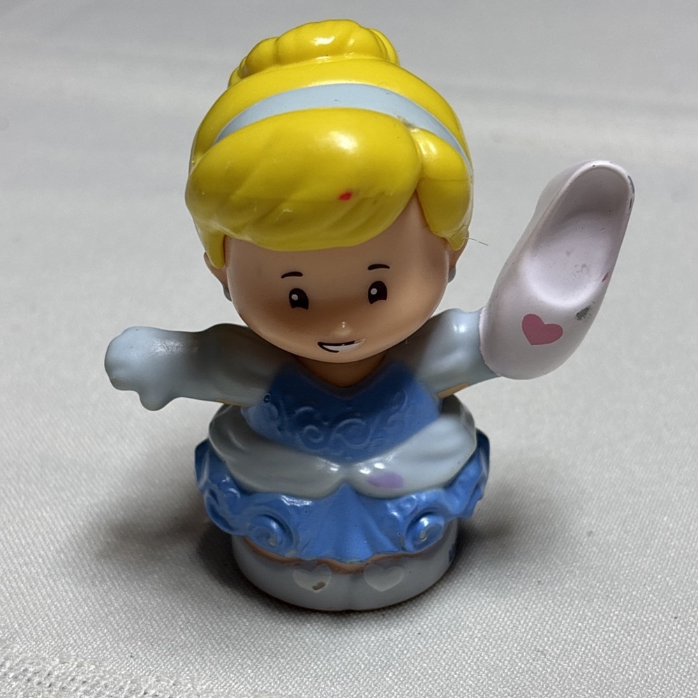 Fisher Price Little People Disney Princess Cinderella Holding Shoe Slipper